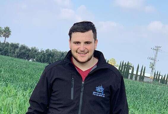 יהודה מלכה (20), תלמיד במכינת בני עקיבא עוז שלמה, מרכז שפירא