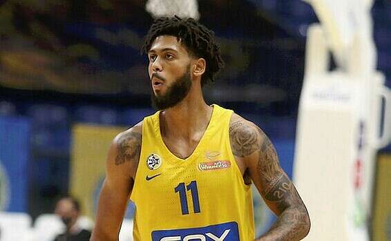 טיילר דורסי // צילום: אלן שיבר