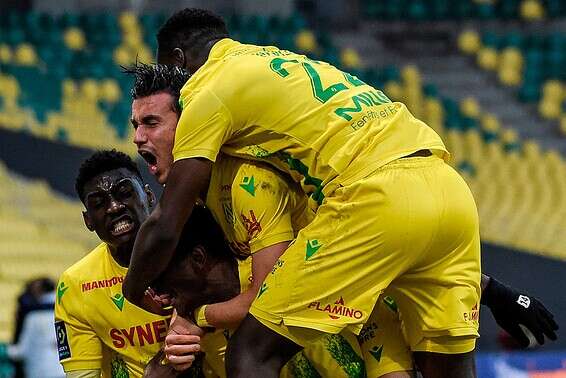 שחקני נאנט חוגגים. מאיימים לעזוב // צילום: אי.אף.פי