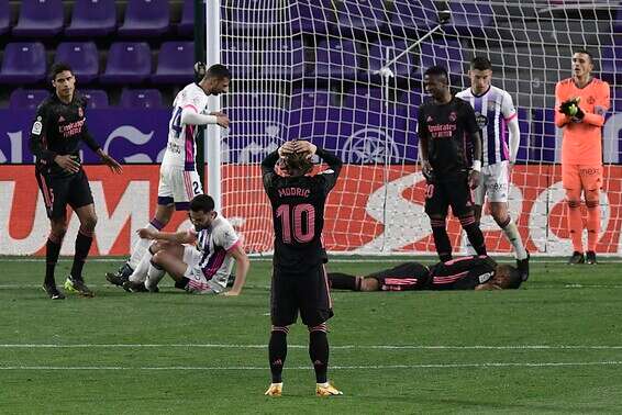 מודריץ' תופס את הראש // צילום: רויטרס