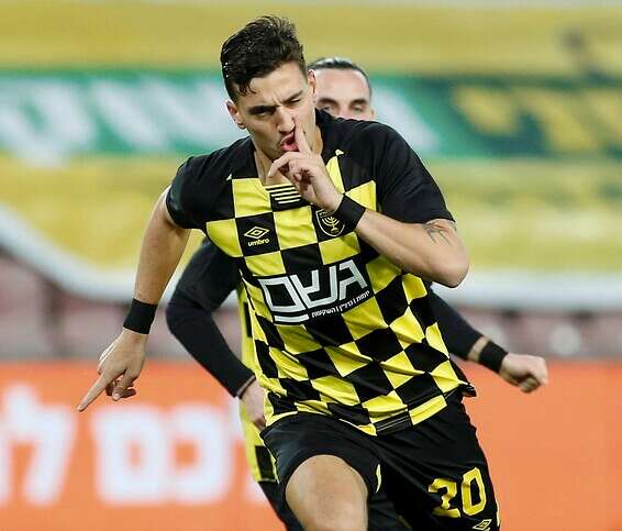 שועה חוגג. מחמאות ממאמנו // צילום: אלן שיבר