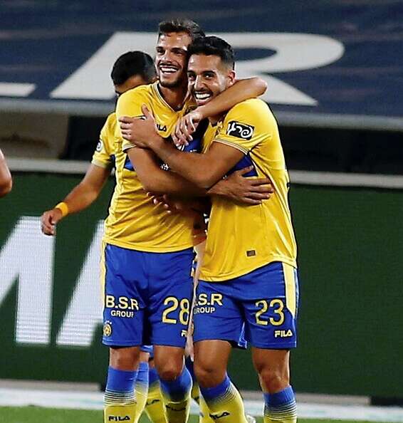 גולסה חוגג שער יתרון ביפו // צילום: עמי שומן