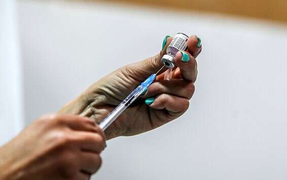 "רק שבוע לאחר מנת החיסון השנייה יש הגנה של 95%" // צילום: אורן בן חקון