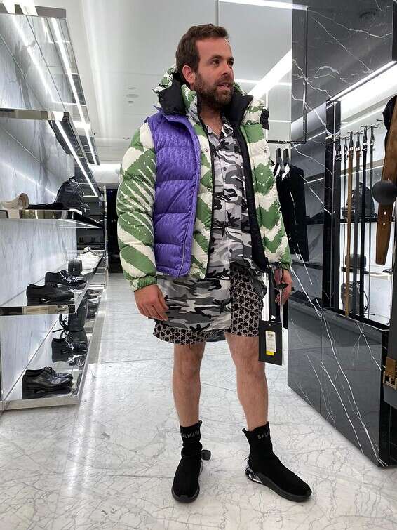 חייבים לדעת את מי אתה לובש! // צילום: דנה פוליג