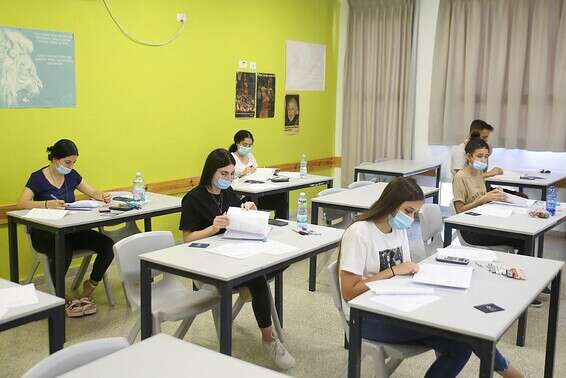 גם תלמידים בבידוד יוכלו להיבחן. בחינת בגרות // צילום: דוד כהן - ג'יני