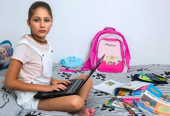 עדי פתחוב, תלמידת כיתה ה' // צילום: יהושע יוסף