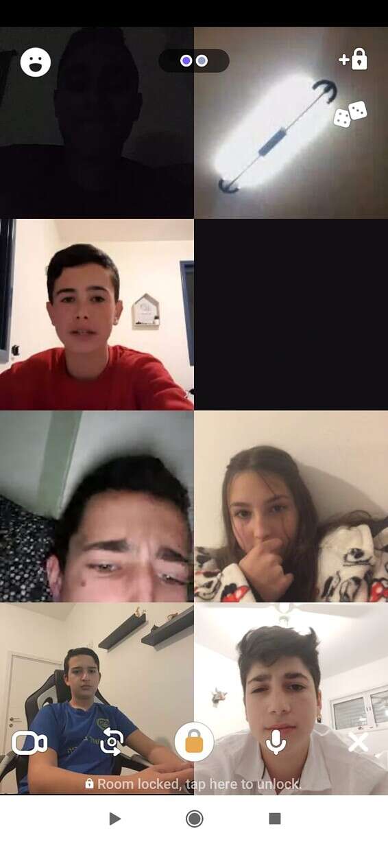 התלמידים מקבלים את השבת יחד