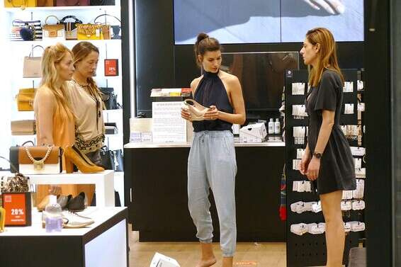 מדגמנות // צילום: אמיר מאירי