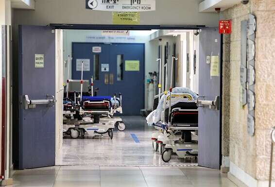 מחלקת הקורונה בשערי צדק, מארס 2020. "לגל הבא דרושות תוספות מיטות ותקנים". צילום: אורן בן חקון