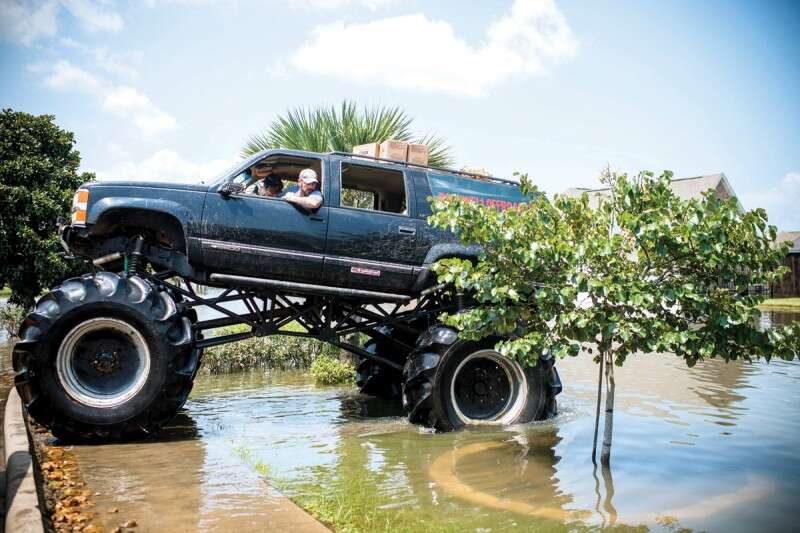 מחלצים, בדרך הטקסנית // צילום :איי.אף.פי