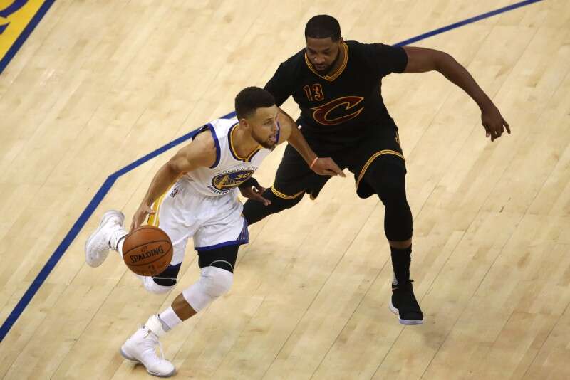 סטף קרי. דחף את המשחק לקצב מהיר // צילום: איי.אף.פי