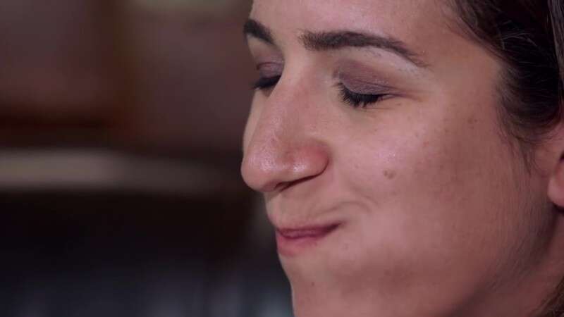 כשסטפני פגשה חתיכת בשר אחרי 22 שנים // צילום: מתוך יוטיוב