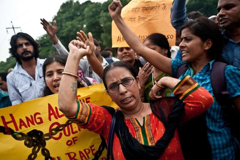 נשים בהודו מפגינות נגד חוסר המעש של הרשויות // צילום: אי.פי