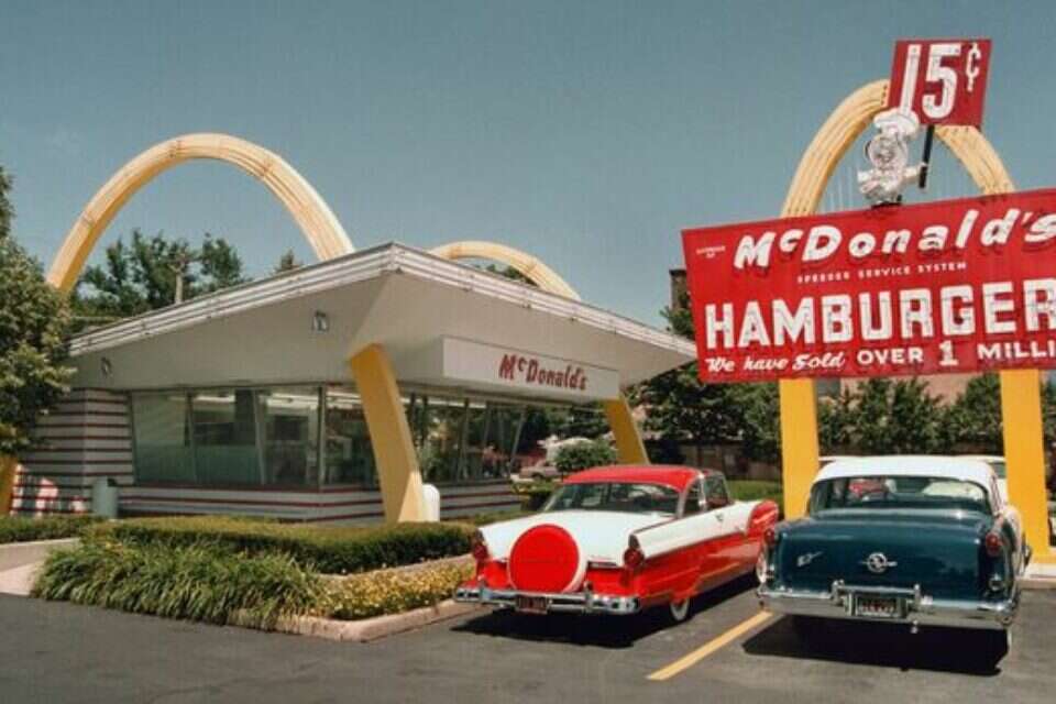 a-piece-of-history-what-did-they-eat-at-the-first-mcdonald-s-branch