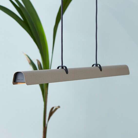 גוף תאורה משרדי תלוי, כלי אור //צילום: יח"צ