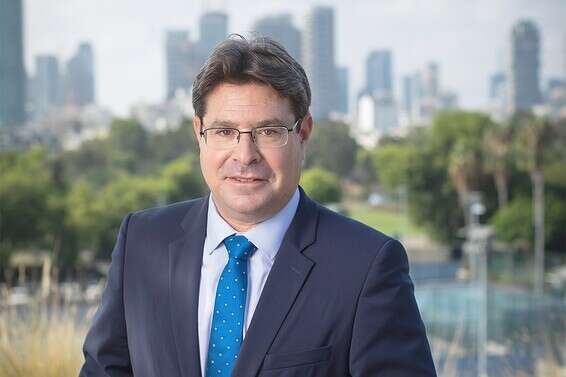 השר אקוניס // צילום: אריק סולטן