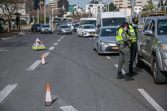 אכיפת הסגר בתל אביב, בשבוע שעבר // צילום: יהושע יוסף