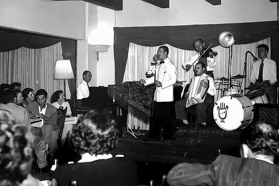 סילבסטר במועדון "אלדורדו" בחיפה // צילום: אוסקר טאובר (באדיבות בנו יוסי)