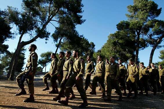 טקס השבעת טירונים בנח"ל החרדי // צילום ארכיון: ליאור מזרחי