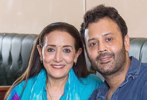 "הרגשתי מחויב להמשך הדרך". קונל ורינה פושקרנה // צילום: איתיאל ציון