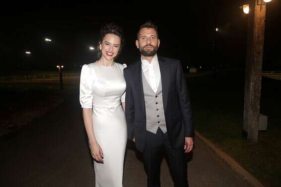 גדעון ובעלה, חילי סורוצקי בחתונתם// צילום: שוקה כהן