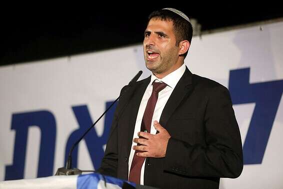 ח"כ קרעי בהפגנת התמיכה בנתניהו, בחודש שעבר // צילום ארכיון: גדעון מרקוביץ'