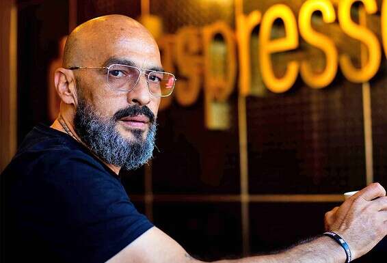 משחקים עם כנאפה. סלאח כורדי // צילום: אריק סולטן