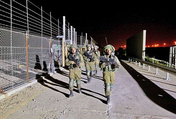 80 פשיטות בממוצע בשבוע, מהן כ־50 מעצרים. כוח גדס"ר גולני בפעילות לילית // צילום: אורן כהן