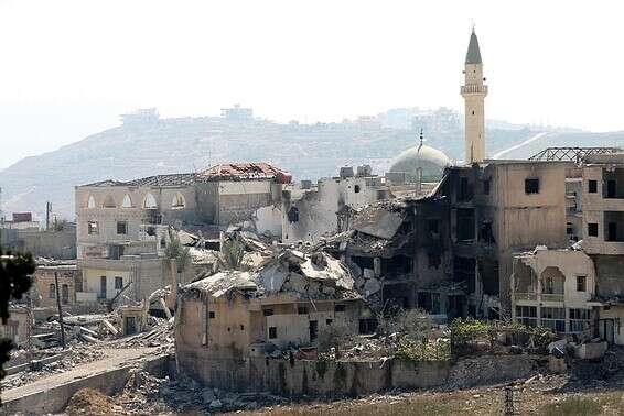 הכפר בינת ג'בל לאחר מלחמת לבנון השנייה // צילום: רויטרס