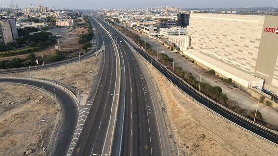 כביש ריק בנתניה // צילום: דני מרון