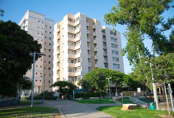 בית הדיור המוגן "לב גנים" בנתניה // צילום: אריק סולטן