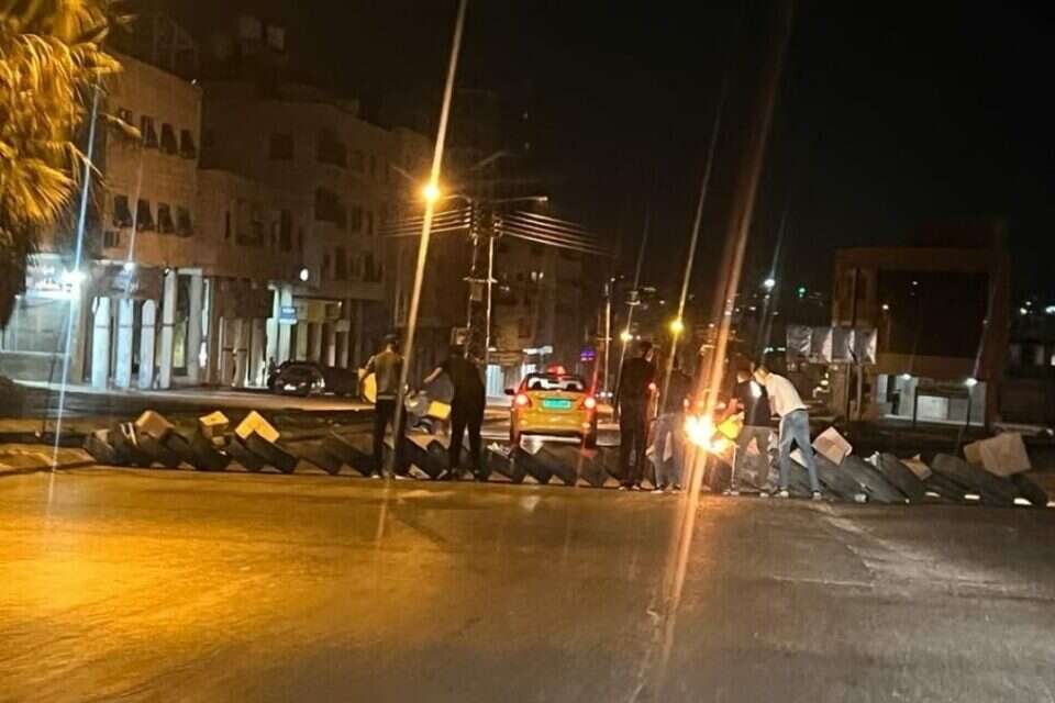 Palestinians hurled explosives and fired at IDF forces in Nablus ...