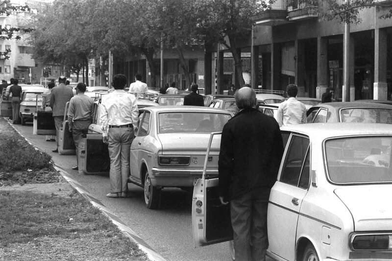 בתמונה: צפירה ברחובות תל אביב, אפריל 1974 // צילום: לע"מ