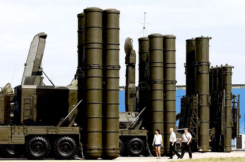 טילי S-400 // צילום: EPA