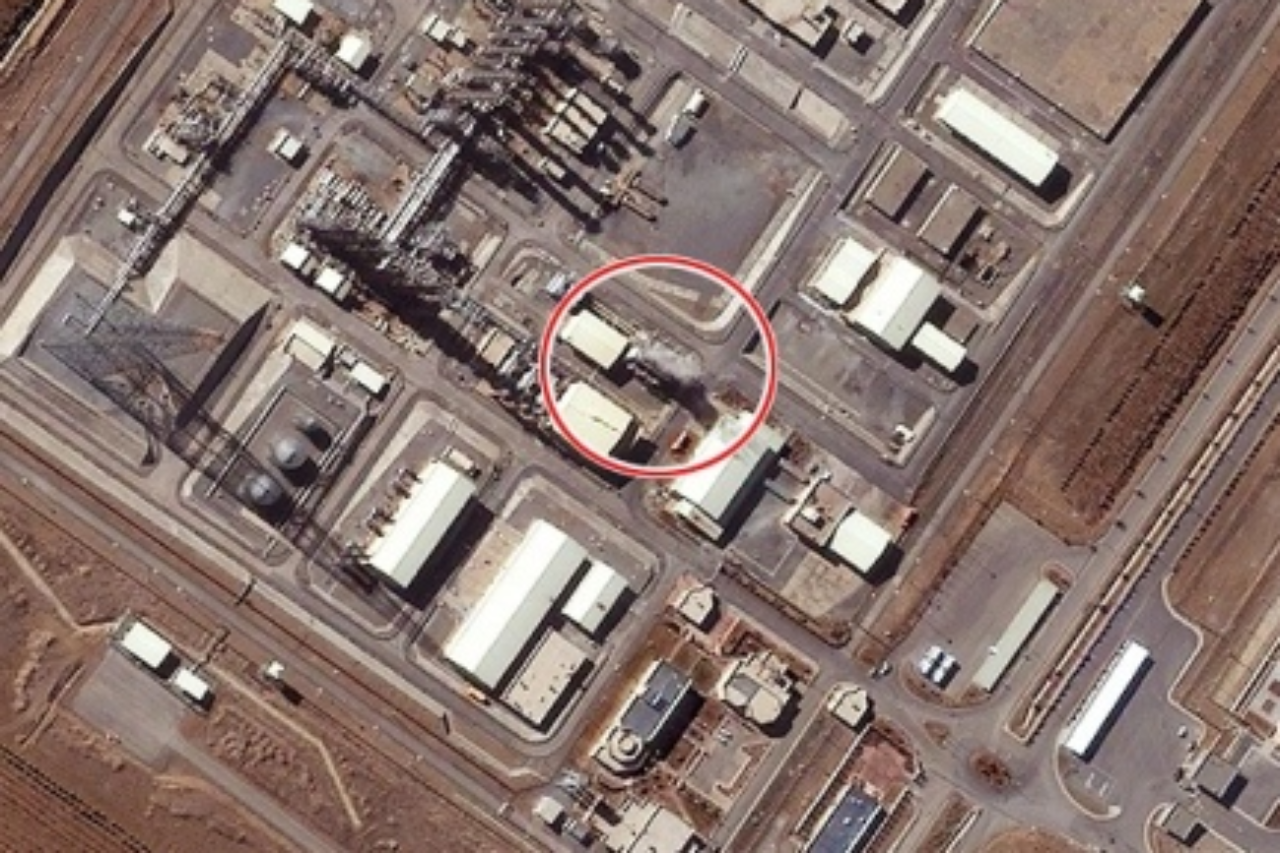 Iran negotiates on uranium but secretly readies plutonium for bomb