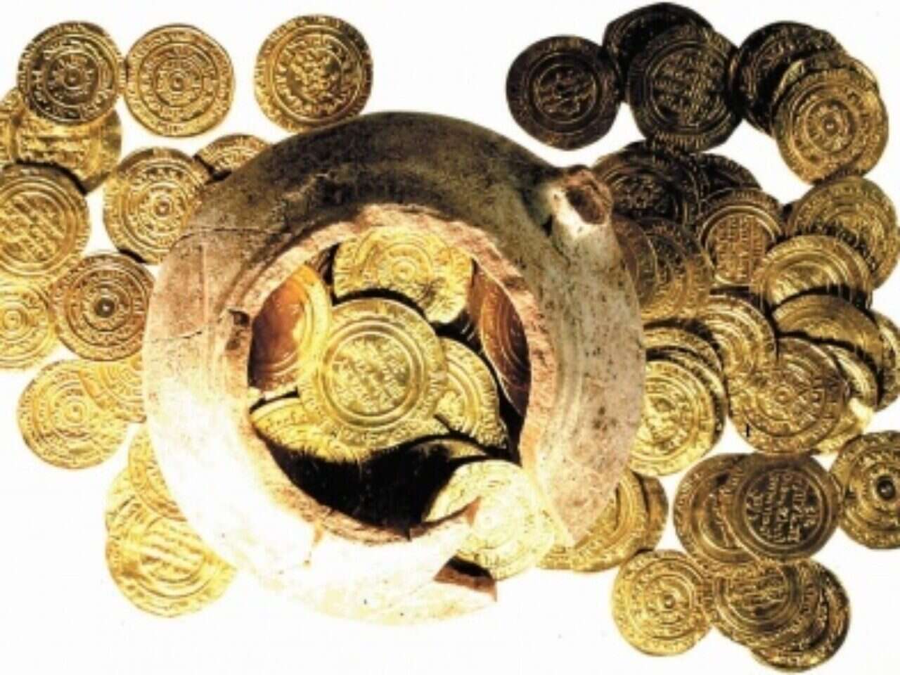 Buried treasure discovered at Crusader fortress at Apollonia