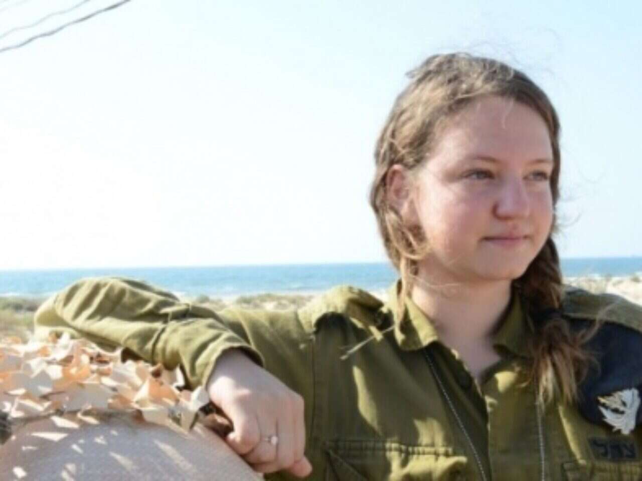 israeli army women beach