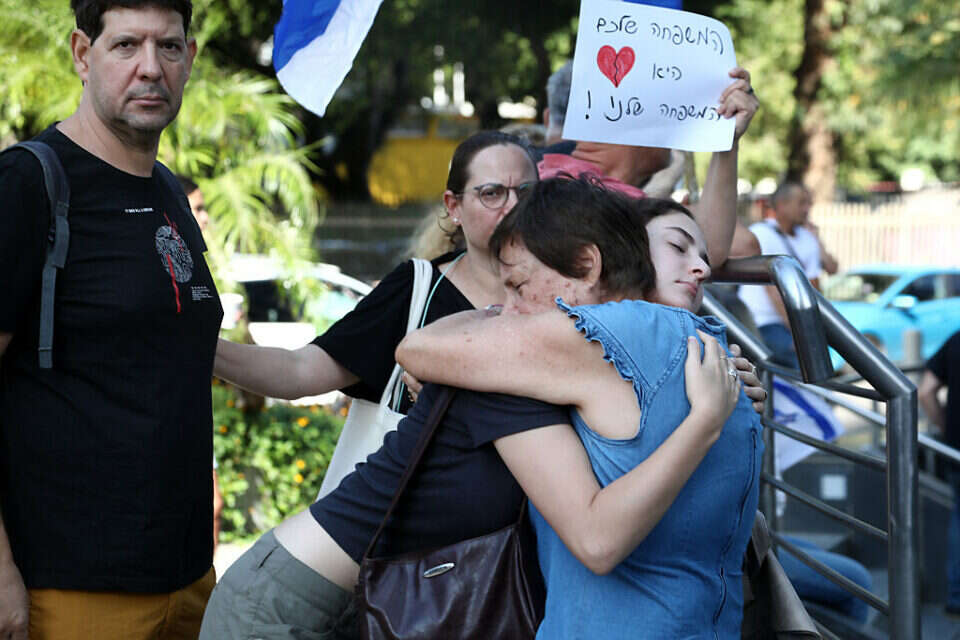 גורלם של יותר מ 100 ישראלים אינו ברור וייתכן כי של חלקם לעולם לא