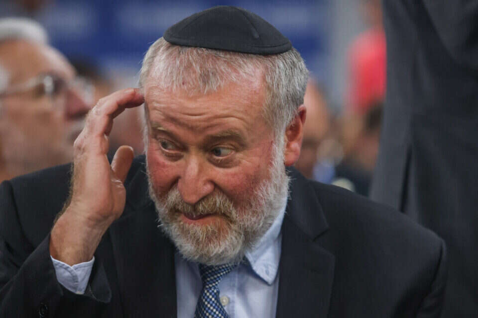 היועמ"ש לשעבר אביחי מנדלבליט , יהושע יוסף