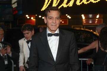 קלוני מתחרט: הנסיך האפור שנצבע בחום