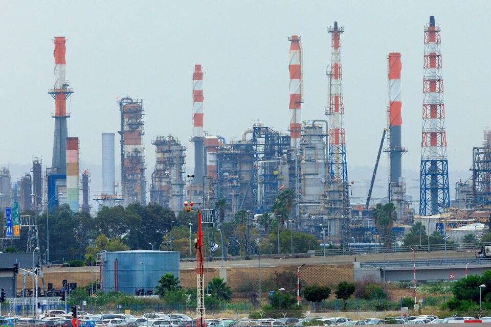 מתחם בז"ן בחיפה , משה שי