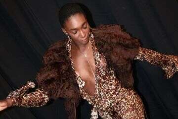 15 תצוגות, דוגמנית אחת: שבוע האופנה של פיי ז'קיטה