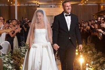 שמלות הכלה של נועה קירל - יצירת אמנות