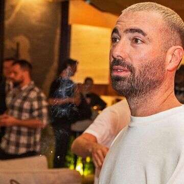 למה נעדר עומר אדם מהחתונה של נועה ודניאל?