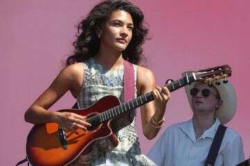 כולם מאזינים לאוליביה דין, זה הזמן להכיר אותה