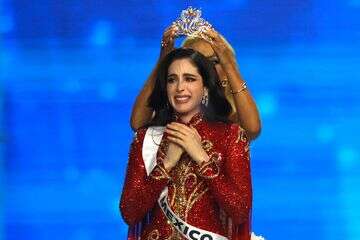 "תחרות מכורה": השערוריה של מיס יוניברס מסרבת להירגע