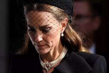 קייט מידלטון: "עומדים לצד הקהילה היהודית באבלה"