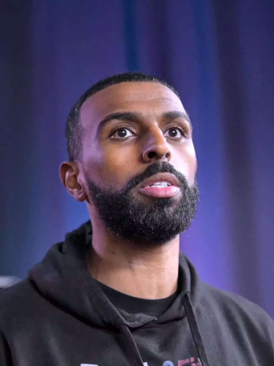 כל הרעל והמיזוגניה מרוכזים בו ובחבריו